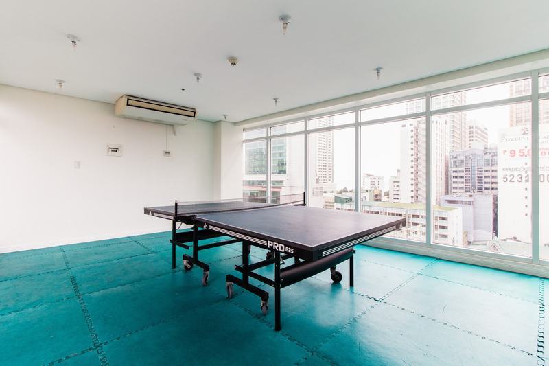 Jmm Apartment Suites Манила Екстериор снимка
